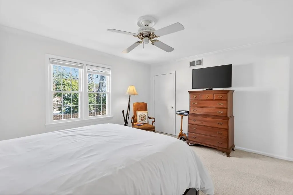 136 Peachtree Memorial Drive Nw Unit 7-10, Atlanta, Georgia 30309, 2 Bedrooms Bedrooms, 0 ,1 BathroomBathrooms,Residential,For Sale,136 Peachtree Memorial Drive Nw Unit 7-10,7718490