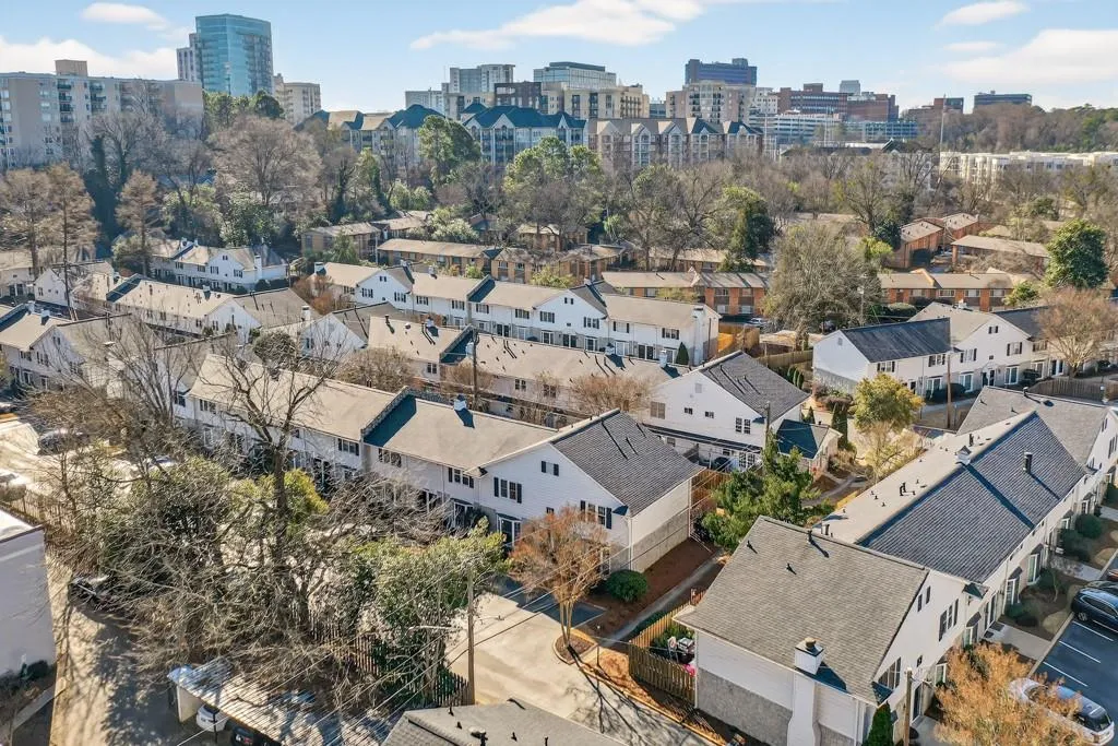 136 Peachtree Memorial Drive Nw Unit 7-10, Atlanta, Georgia 30309, 2 Bedrooms Bedrooms, 0 ,1 BathroomBathrooms,Residential,For Sale,136 Peachtree Memorial Drive Nw Unit 7-10,7718490