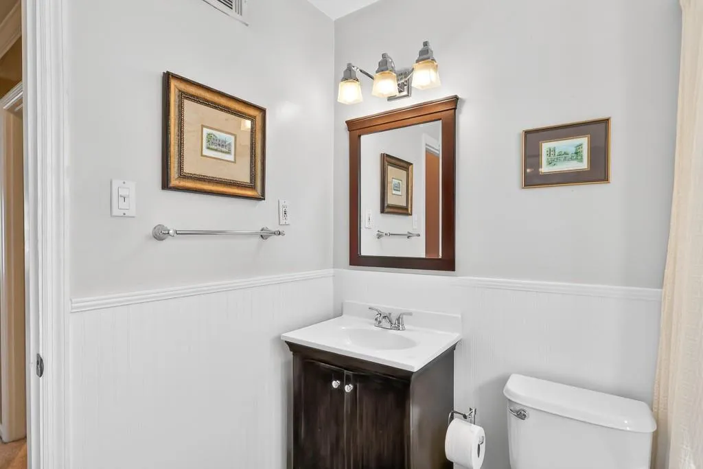 136 Peachtree Memorial Drive Nw Unit 7-10, Atlanta, Georgia 30309, 2 Bedrooms Bedrooms, 0 ,1 BathroomBathrooms,Residential,For Sale,136 Peachtree Memorial Drive Nw Unit 7-10,7718490