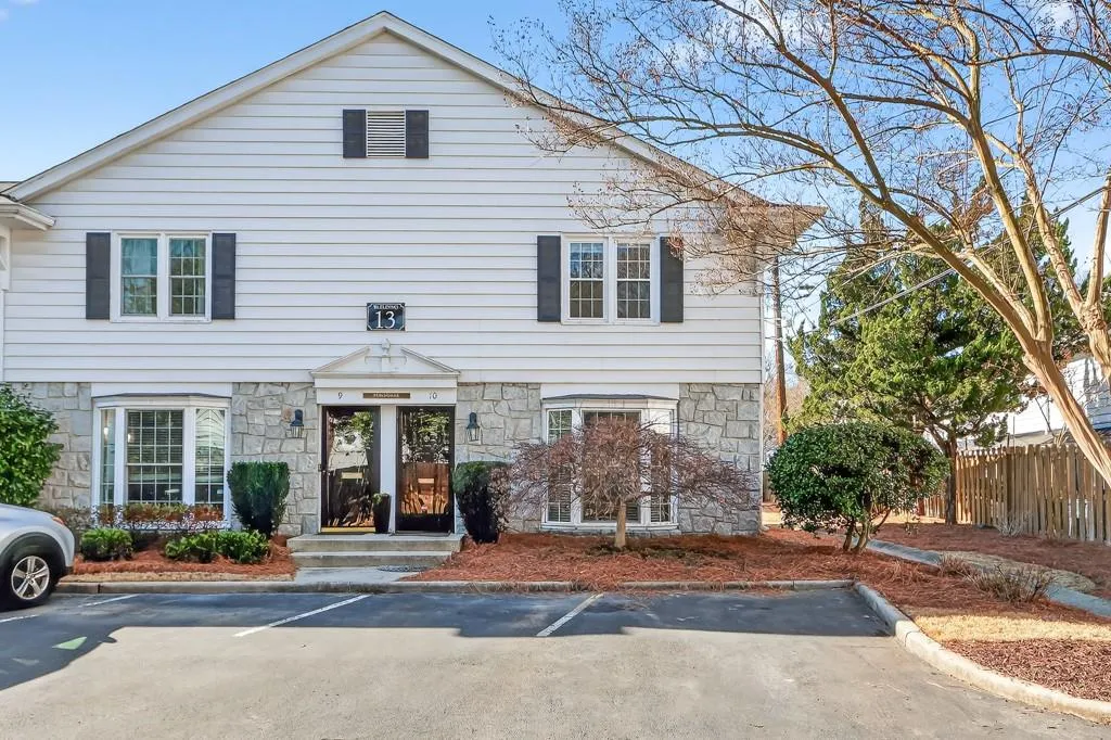 136 Peachtree Memorial Drive Nw Unit 7-10, Atlanta, Georgia 30309, 2 Bedrooms Bedrooms, 0 ,1 BathroomBathrooms,Residential,For Sale,136 Peachtree Memorial Drive Nw Unit 7-10,7718490