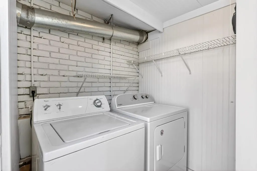 136 Peachtree Memorial Drive Nw Unit 7-10, Atlanta, Georgia 30309, 2 Bedrooms Bedrooms, 0 ,1 BathroomBathrooms,Residential,For Sale,136 Peachtree Memorial Drive Nw Unit 7-10,7718490
