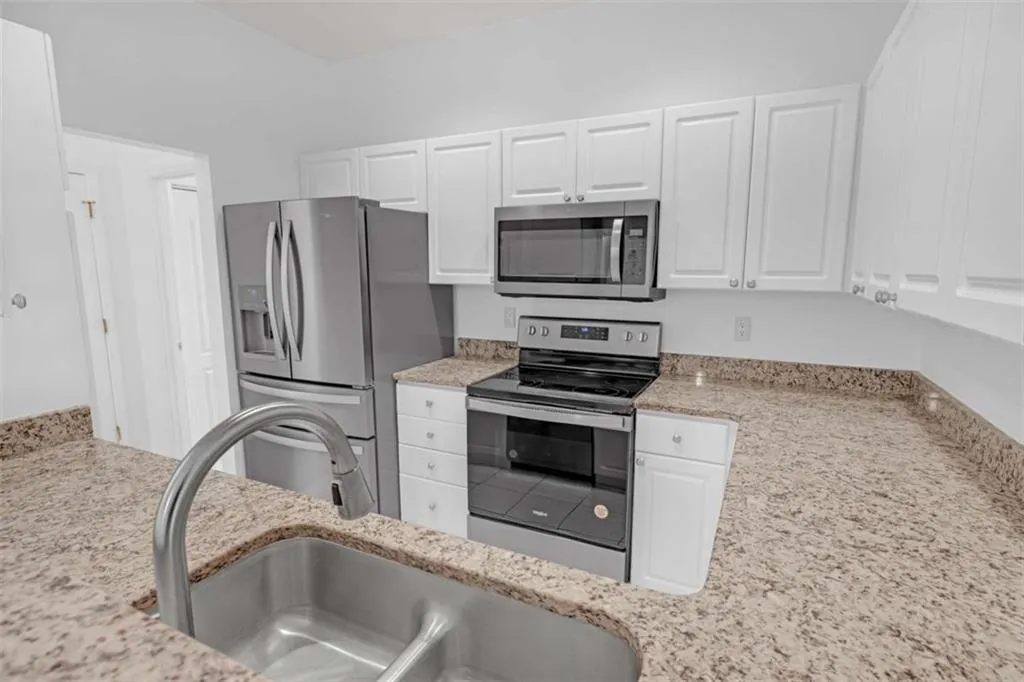 3475 Oak Valley Road Apt 650, Atlanta, Georgia 30326, 1 Bedroom Bedrooms, ,1 BathroomBathrooms,Residential,For Sale,3475 Oak Valley Road Apt 650,7562203