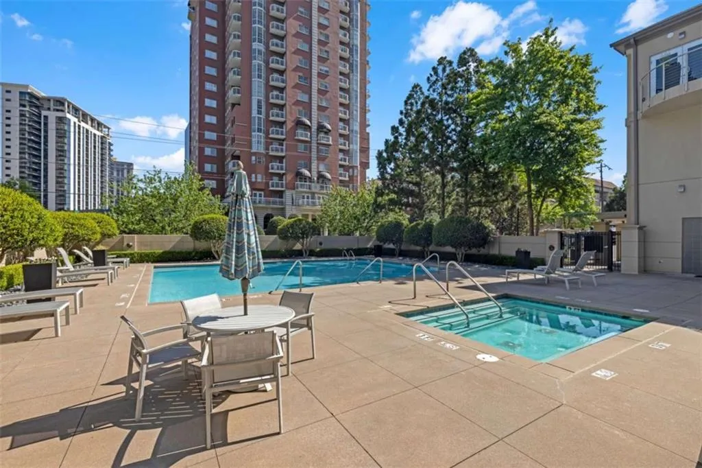 3475 Oak Valley Road Apt 650, Atlanta, Georgia 30326, 1 Bedroom Bedrooms, ,1 BathroomBathrooms,Residential,For Sale,3475 Oak Valley Road Apt 650,7562203