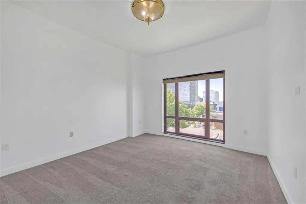 3475 Oak Valley Road Apt 650, Atlanta, Georgia 30326, 1 Bedroom Bedrooms, ,1 BathroomBathrooms,Residential,For Sale,3475 Oak Valley Road Apt 650,7562203