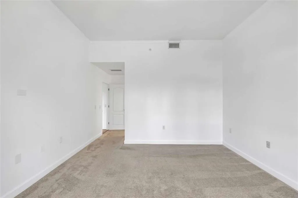 3475 Oak Valley Road Apt 650, Atlanta, Georgia 30326, 1 Bedroom Bedrooms, ,1 BathroomBathrooms,Residential,For Sale,3475 Oak Valley Road Apt 650,7562203