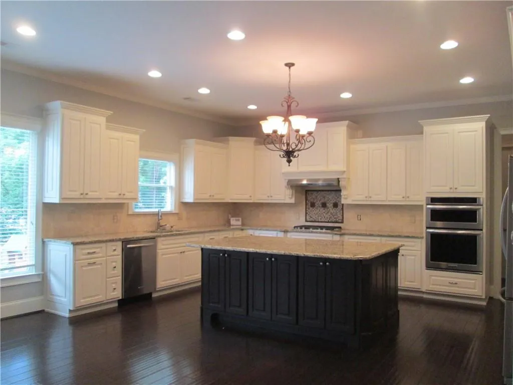 43 Spruell Springs Road, Atlanta, Georgia 30342, 6 Bedrooms Bedrooms, ,4 BathroomsBathrooms,Residential,Sold,43 Spruell Springs Road,6593249