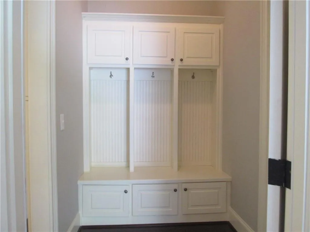 43 Spruell Springs Road, Atlanta, Georgia 30342, 6 Bedrooms Bedrooms, ,4 BathroomsBathrooms,Residential,Sold,43 Spruell Springs Road,6593249