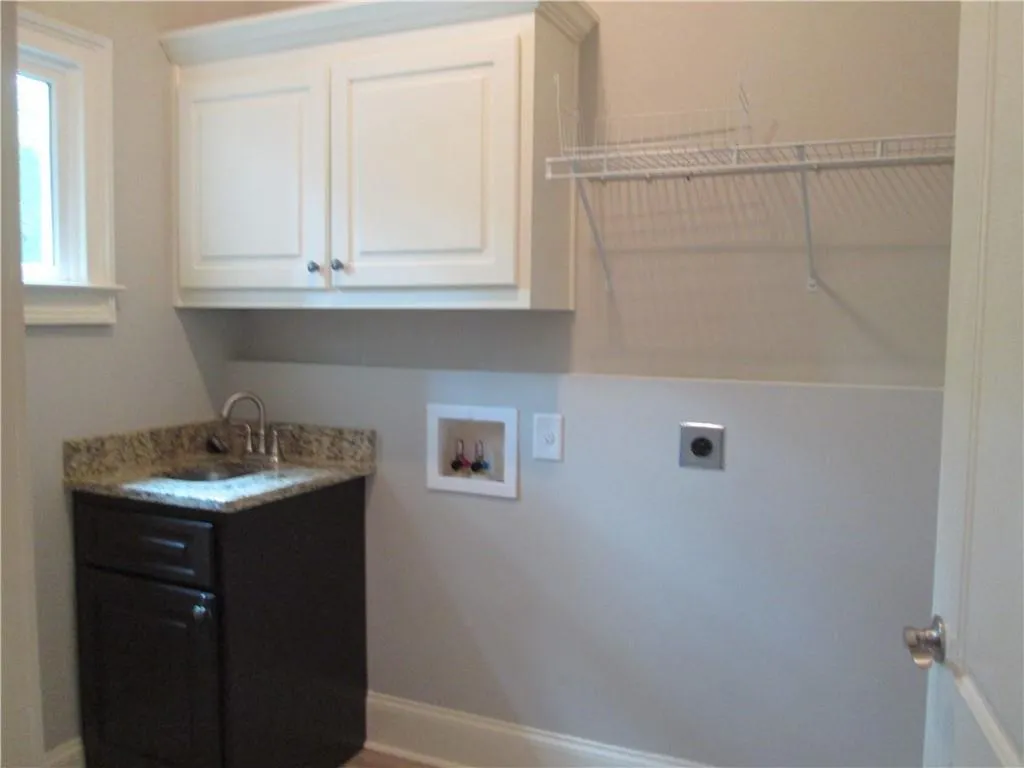 43 Spruell Springs Road, Atlanta, Georgia 30342, 6 Bedrooms Bedrooms, ,4 BathroomsBathrooms,Residential,Sold,43 Spruell Springs Road,6593249