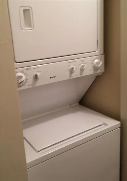 2855 Peachtree Road Ne Unit 123, Atlanta, Georgia 30305, 1 Bedroom Bedrooms, ,2 BathroomsBathrooms,Residential,Sold,2855 Peachtree Road Ne Unit 123,5672089