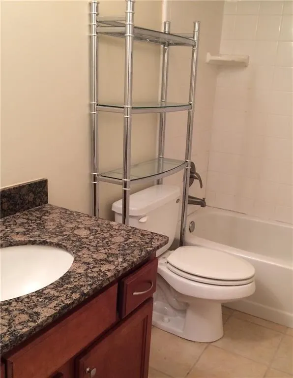 2855 Peachtree Road Ne Unit 123, Atlanta, Georgia 30305, 1 Bedroom Bedrooms, ,2 BathroomsBathrooms,Residential,Sold,2855 Peachtree Road Ne Unit 123,5672089