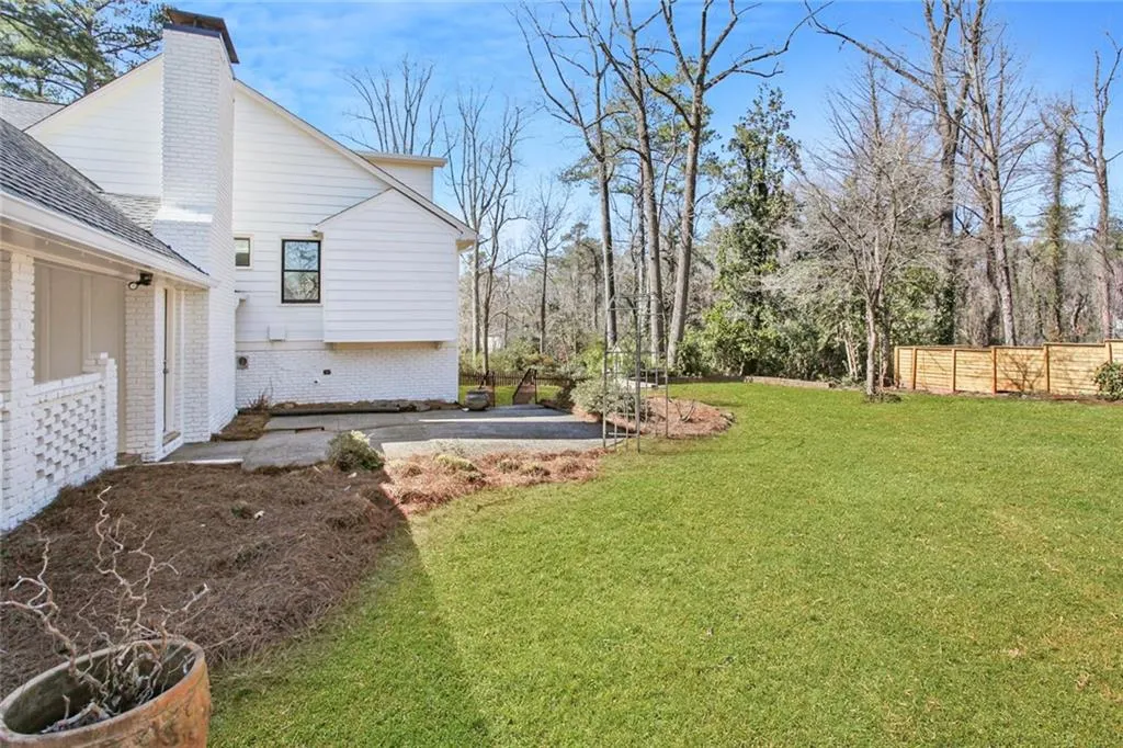 530 Dogwood Valley Drive, Sandy Springs, Georgia 30342, 5 Bedrooms Bedrooms, ,4 BathroomsBathrooms,Residential,Sold,530 Dogwood Valley Drive,6844683