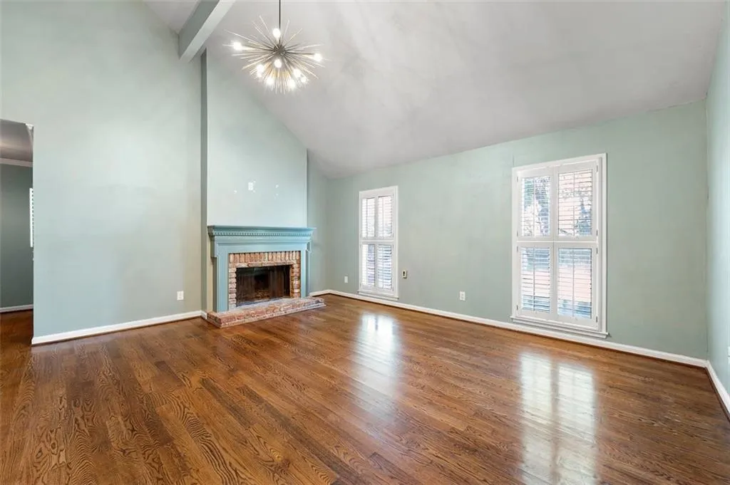 1214 Defoors Court Nw Unit 1a, Atlanta, Georgia 30318, 2 Bedrooms Bedrooms, ,2 BathroomsBathrooms,Residential,For Sale,1214 Defoors Court Nw Unit 1a,7561977