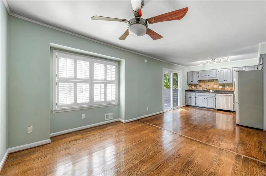 1214 Defoors Court Nw Unit 1a, Atlanta, Georgia 30318, 2 Bedrooms Bedrooms, ,2 BathroomsBathrooms,Residential,For Sale,1214 Defoors Court Nw Unit 1a,7561977