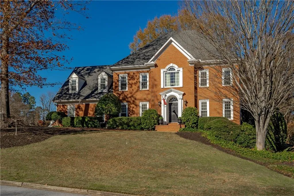 100 Gilford Way, Sandy Springs, Georgia 30350, 6 Bedrooms Bedrooms, ,5 BathroomsBathrooms,Residential,Sold,100 Gilford Way,6830769