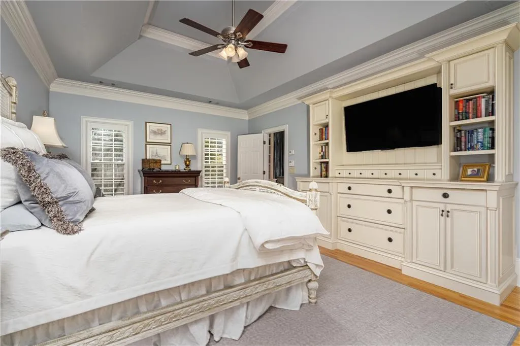 100 Gilford Way, Sandy Springs, Georgia 30350, 6 Bedrooms Bedrooms, ,5 BathroomsBathrooms,Residential,Sold,100 Gilford Way,6830769