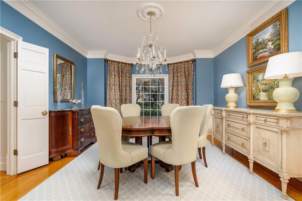 100 Gilford Way, Sandy Springs, Georgia 30350, 6 Bedrooms Bedrooms, ,5 BathroomsBathrooms,Residential,Sold,100 Gilford Way,6830769