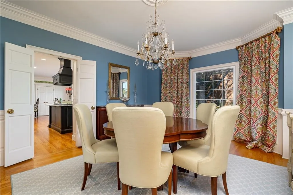 100 Gilford Way, Sandy Springs, Georgia 30350, 6 Bedrooms Bedrooms, ,5 BathroomsBathrooms,Residential,Sold,100 Gilford Way,6830769