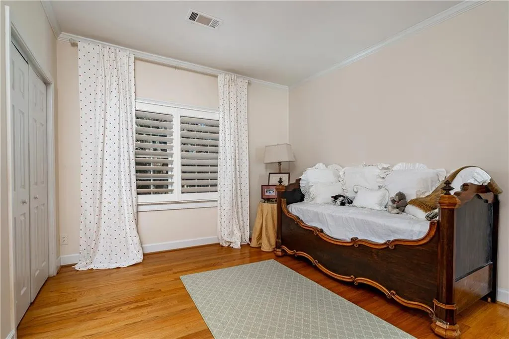 100 Gilford Way, Sandy Springs, Georgia 30350, 6 Bedrooms Bedrooms, ,5 BathroomsBathrooms,Residential,Sold,100 Gilford Way,6830769