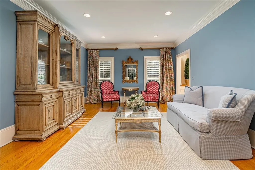 100 Gilford Way, Sandy Springs, Georgia 30350, 6 Bedrooms Bedrooms, ,5 BathroomsBathrooms,Residential,Sold,100 Gilford Way,6830769