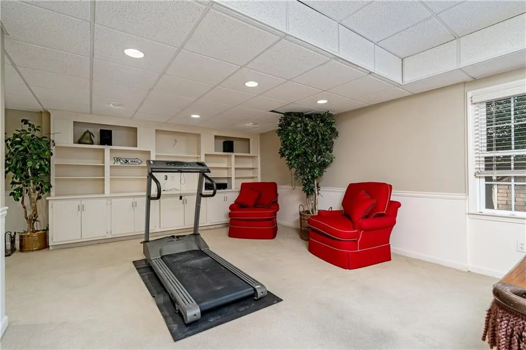 100 Gilford Way, Sandy Springs, Georgia 30350, 6 Bedrooms Bedrooms, ,5 BathroomsBathrooms,Residential,Sold,100 Gilford Way,6830769