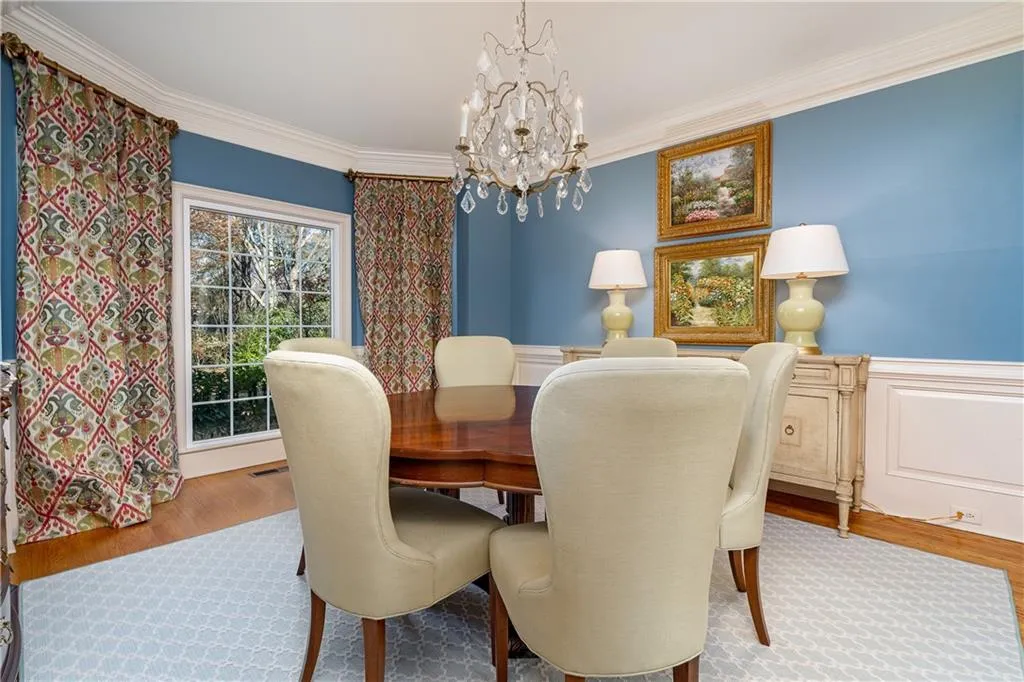 100 Gilford Way, Sandy Springs, Georgia 30350, 6 Bedrooms Bedrooms, ,5 BathroomsBathrooms,Residential,Sold,100 Gilford Way,6830769