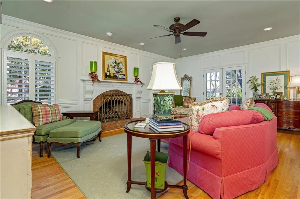 100 Gilford Way, Sandy Springs, Georgia 30350, 6 Bedrooms Bedrooms, ,5 BathroomsBathrooms,Residential,Sold,100 Gilford Way,6830769