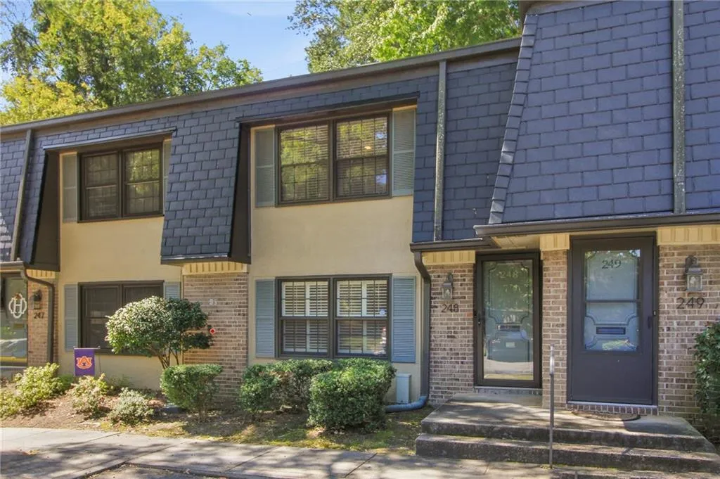 248 Triumph Drive Nw, Atlanta, Georgia 30327, 2 Bedrooms Bedrooms, ,2 BathroomsBathrooms,Residential,For Sale,248 Triumph Drive Nw,7652742