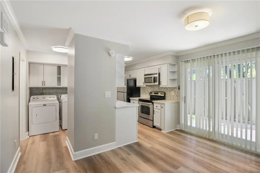 248 Triumph Drive Nw, Atlanta, Georgia 30327, 2 Bedrooms Bedrooms, ,2 BathroomsBathrooms,Residential,For Sale,248 Triumph Drive Nw,7652742