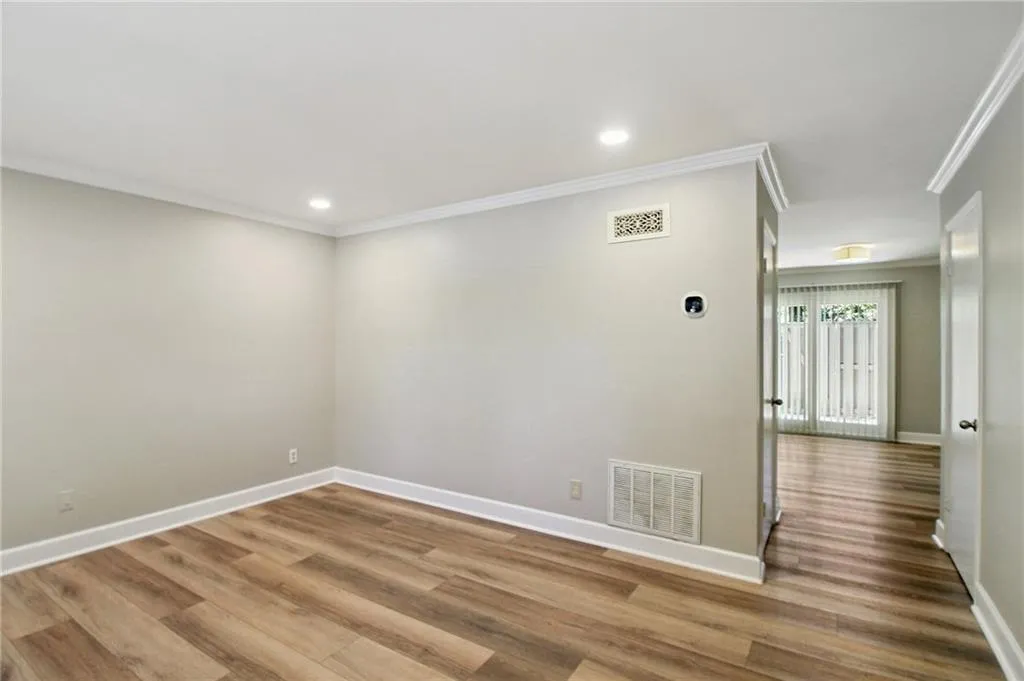 248 Triumph Drive Nw, Atlanta, Georgia 30327, 2 Bedrooms Bedrooms, ,2 BathroomsBathrooms,Residential,For Sale,248 Triumph Drive Nw,7652742
