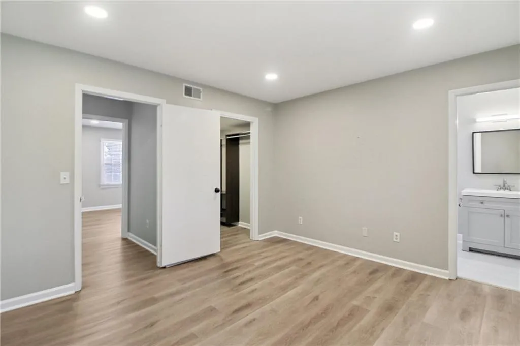 248 Triumph Drive Nw, Atlanta, Georgia 30327, 2 Bedrooms Bedrooms, ,2 BathroomsBathrooms,Residential,For Sale,248 Triumph Drive Nw,7652742