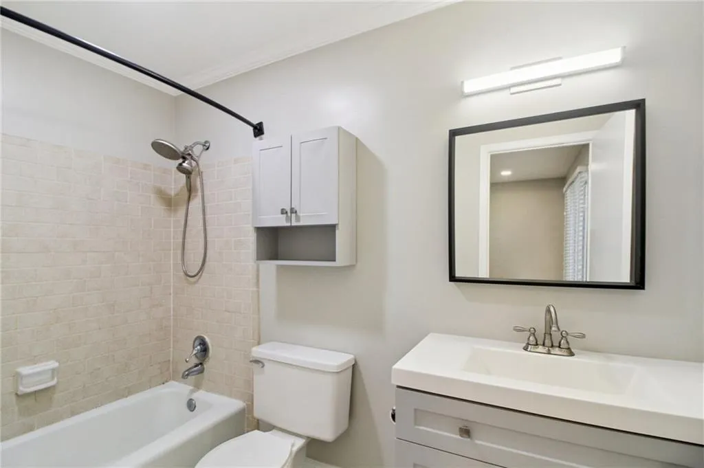 248 Triumph Drive Nw, Atlanta, Georgia 30327, 2 Bedrooms Bedrooms, ,2 BathroomsBathrooms,Residential,For Sale,248 Triumph Drive Nw,7652742