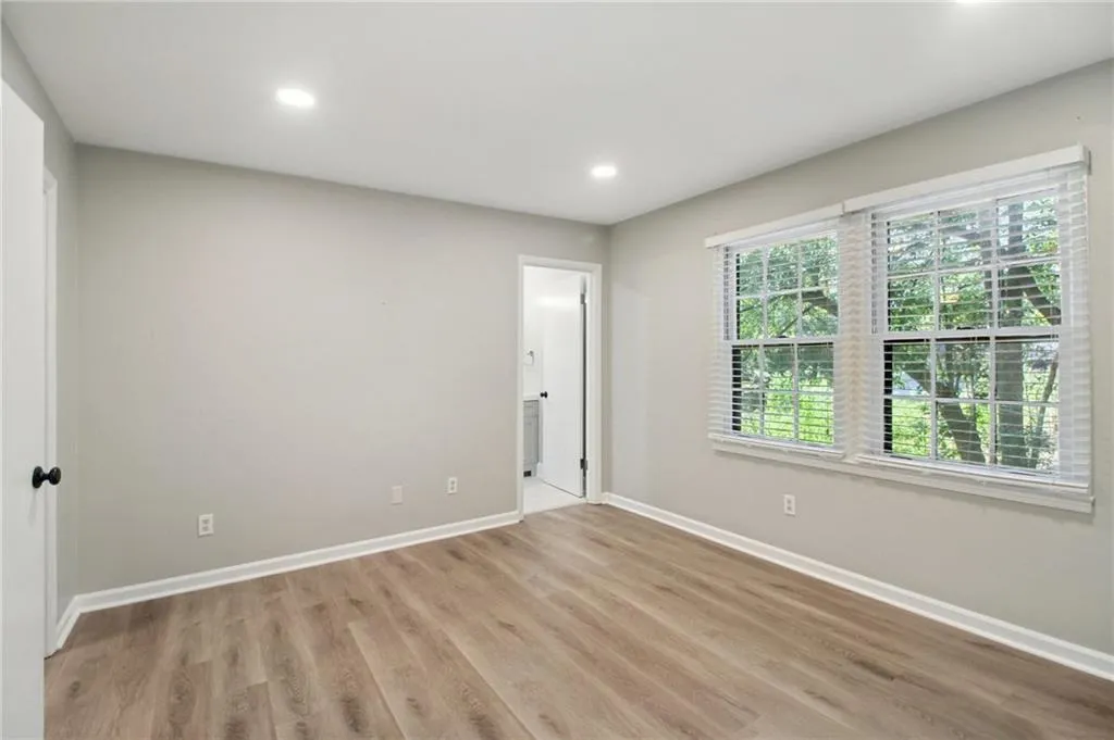 248 Triumph Drive Nw, Atlanta, Georgia 30327, 2 Bedrooms Bedrooms, ,2 BathroomsBathrooms,Residential,For Sale,248 Triumph Drive Nw,7652742