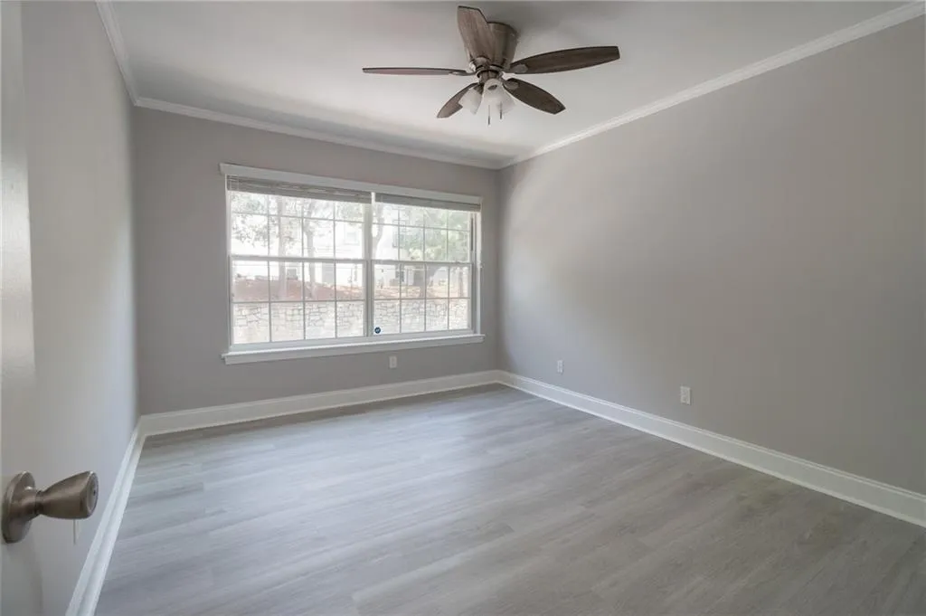 6980 Roswell Road Unit O2, Atlanta, Georgia 30328, 3 Bedrooms Bedrooms, ,2 BathroomsBathrooms,Residential,For Sale,6980 Roswell Road Unit O2,7639369