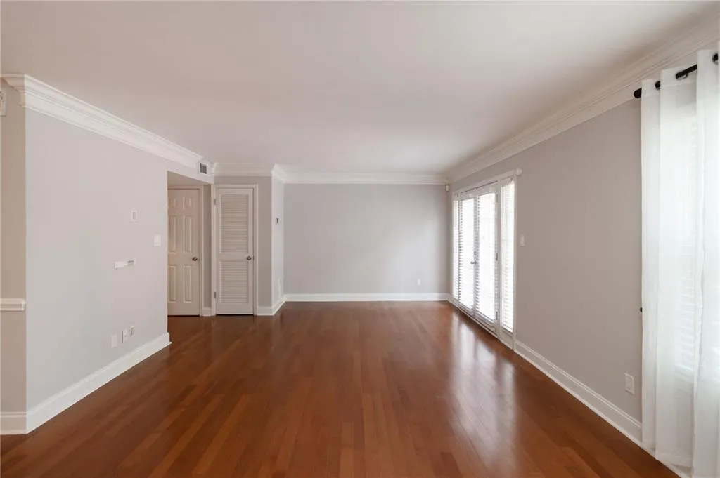 6980 Roswell Road Unit O2, Atlanta, Georgia 30328, 3 Bedrooms Bedrooms, ,2 BathroomsBathrooms,Residential,For Sale,6980 Roswell Road Unit O2,7639369