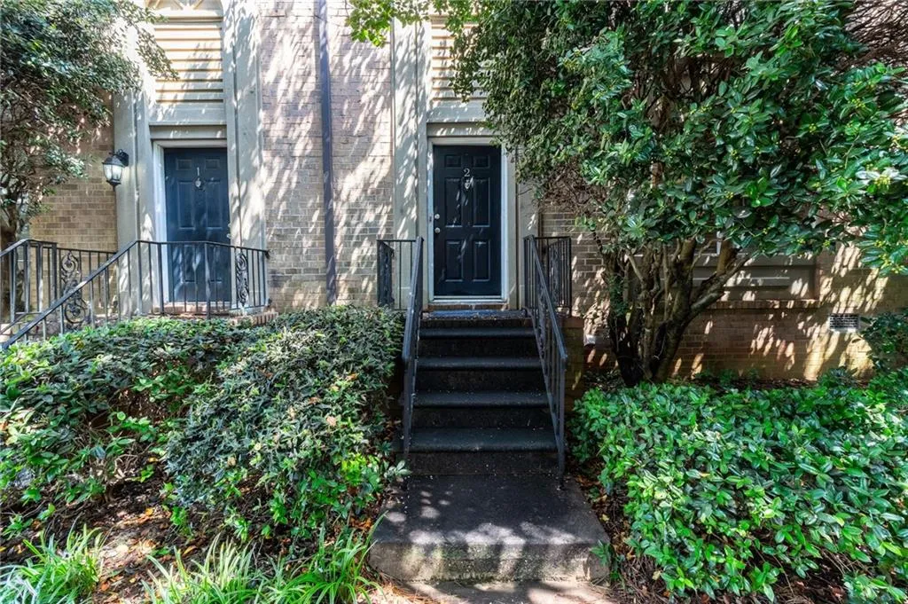 6980 Roswell Road Unit O2, Atlanta, Georgia 30328, 3 Bedrooms Bedrooms, ,2 BathroomsBathrooms,Residential,For Sale,6980 Roswell Road Unit O2,7639369
