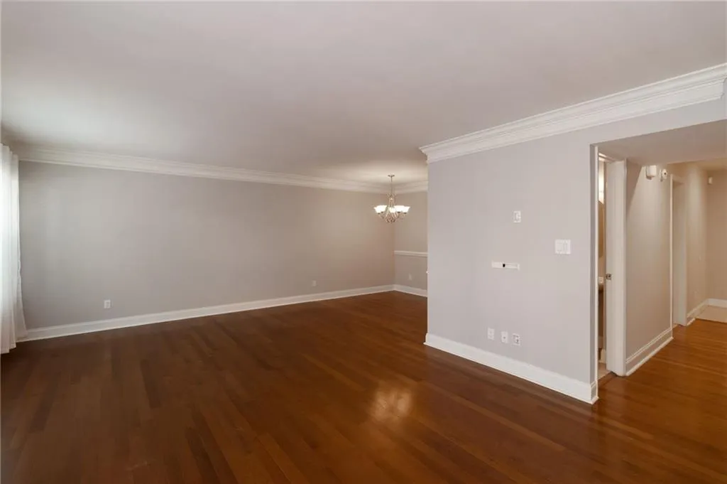 6980 Roswell Road Unit O2, Atlanta, Georgia 30328, 3 Bedrooms Bedrooms, ,2 BathroomsBathrooms,Residential,For Sale,6980 Roswell Road Unit O2,7639369