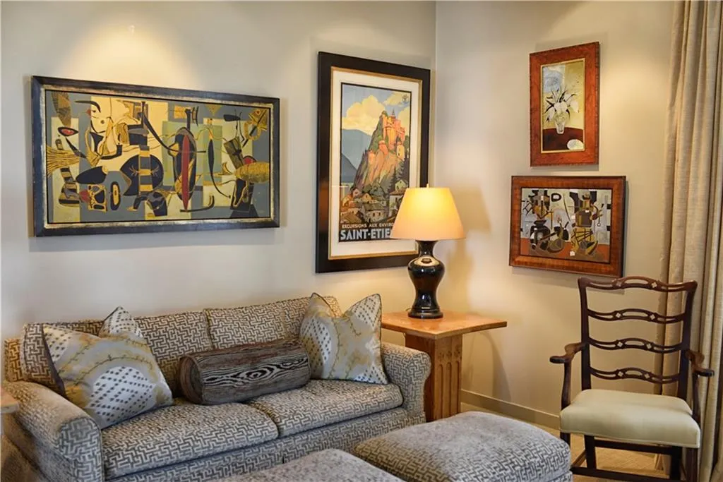 2575 Peachtree Road Ne Unit 23b, Atlanta, Georgia 30305, 2 Bedrooms Bedrooms, ,2 BathroomsBathrooms,Residential,Sold,2575 Peachtree Road Ne Unit 23b,5907792