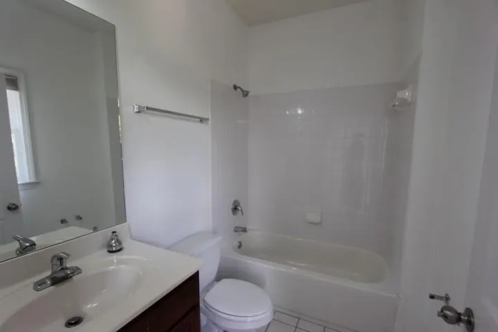 1200 Wing Street Unit 16, Sandy Springs, Georgia 30350, 3 Bedrooms Bedrooms, ,3 BathroomsBathrooms,Residential,Sold,1200 Wing Street Unit 16,5727365