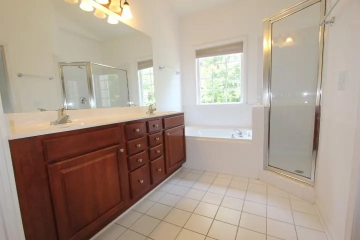 1200 Wing Street Unit 16, Sandy Springs, Georgia 30350, 3 Bedrooms Bedrooms, ,3 BathroomsBathrooms,Residential,Sold,1200 Wing Street Unit 16,5727365