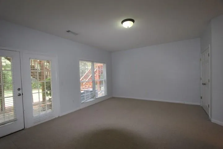 1200 Wing Street Unit 16, Sandy Springs, Georgia 30350, 3 Bedrooms Bedrooms, ,3 BathroomsBathrooms,Residential,Sold,1200 Wing Street Unit 16,5727365