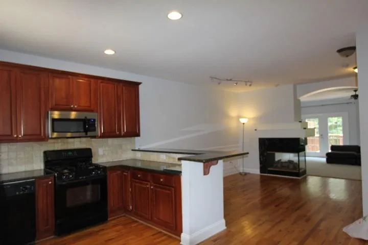 1200 Wing Street Unit 16, Sandy Springs, Georgia 30350, 3 Bedrooms Bedrooms, ,3 BathroomsBathrooms,Residential,Sold,1200 Wing Street Unit 16,5727365