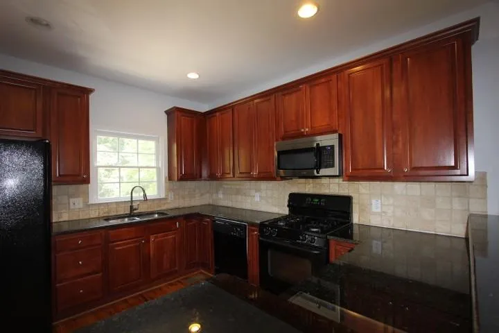 1200 Wing Street Unit 16, Sandy Springs, Georgia 30350, 3 Bedrooms Bedrooms, ,3 BathroomsBathrooms,Residential,Sold,1200 Wing Street Unit 16,5727365