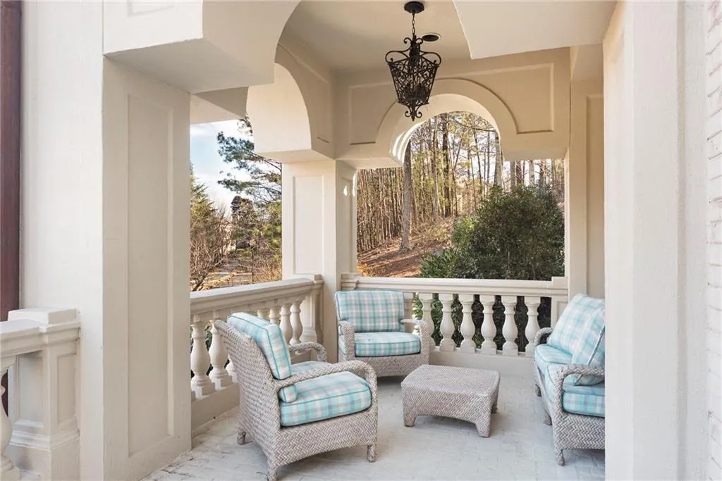 5620 Claire Rose Lane, Sandy Springs, Georgia 30327, 6 Bedrooms Bedrooms, ,5 BathroomsBathrooms,Residential,Sold,5620 Claire Rose Lane,6833976