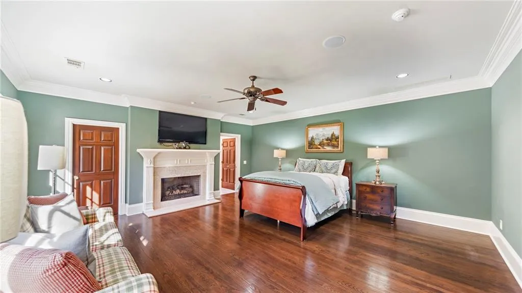 5620 Claire Rose Lane, Sandy Springs, Georgia 30327, 6 Bedrooms Bedrooms, ,5 BathroomsBathrooms,Residential,Sold,5620 Claire Rose Lane,6833976