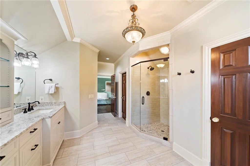 5620 Claire Rose Lane, Sandy Springs, Georgia 30327, 6 Bedrooms Bedrooms, ,5 BathroomsBathrooms,Residential,Sold,5620 Claire Rose Lane,6833976