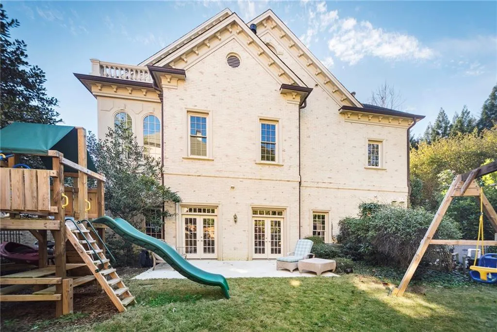 5620 Claire Rose Lane, Sandy Springs, Georgia 30327, 6 Bedrooms Bedrooms, ,5 BathroomsBathrooms,Residential,Sold,5620 Claire Rose Lane,6833976