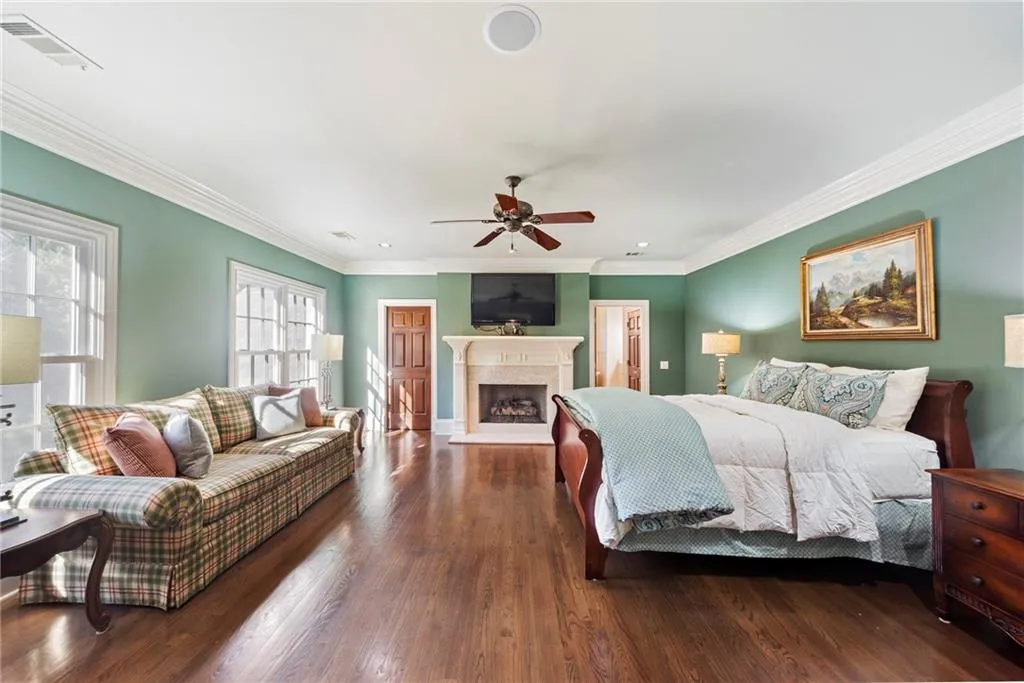 5620 Claire Rose Lane, Sandy Springs, Georgia 30327, 6 Bedrooms Bedrooms, ,5 BathroomsBathrooms,Residential,Sold,5620 Claire Rose Lane,6833976