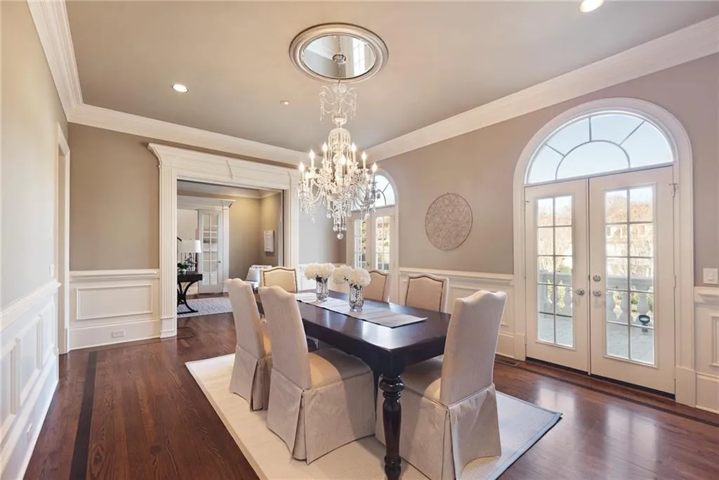 5620 Claire Rose Lane, Sandy Springs, Georgia 30327, 6 Bedrooms Bedrooms, ,5 BathroomsBathrooms,Residential,Sold,5620 Claire Rose Lane,6833976