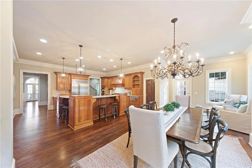 5620 Claire Rose Lane, Sandy Springs, Georgia 30327, 6 Bedrooms Bedrooms, ,5 BathroomsBathrooms,Residential,Sold,5620 Claire Rose Lane,6833976