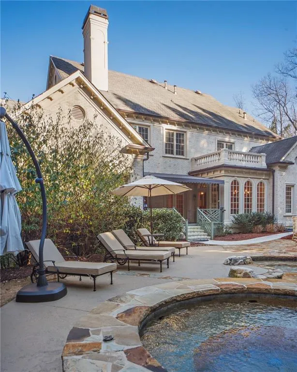 5620 Claire Rose Lane, Sandy Springs, Georgia 30327, 6 Bedrooms Bedrooms, ,5 BathroomsBathrooms,Residential,Sold,5620 Claire Rose Lane,6833976